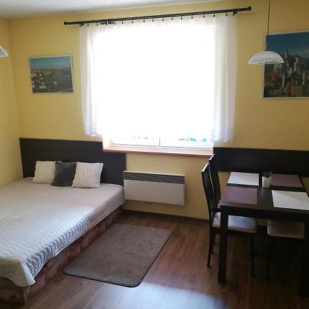 Apartman 66 V Tichej Lokalite Liptovsky Mikulas Bagian luar foto